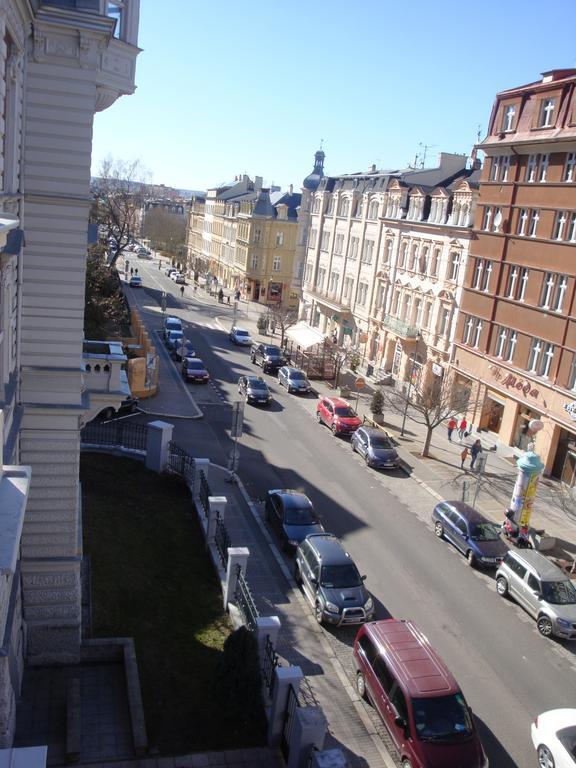 Apartment Themis Karlsbad Buitenkant foto