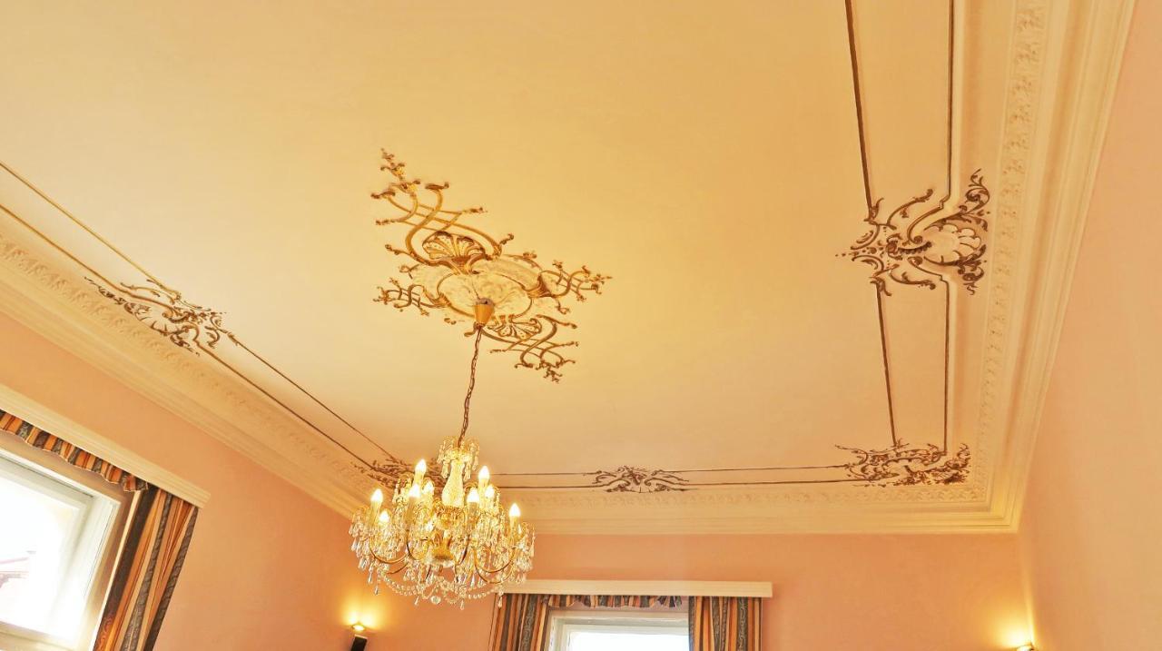 Apartment Themis Karlsbad Buitenkant foto